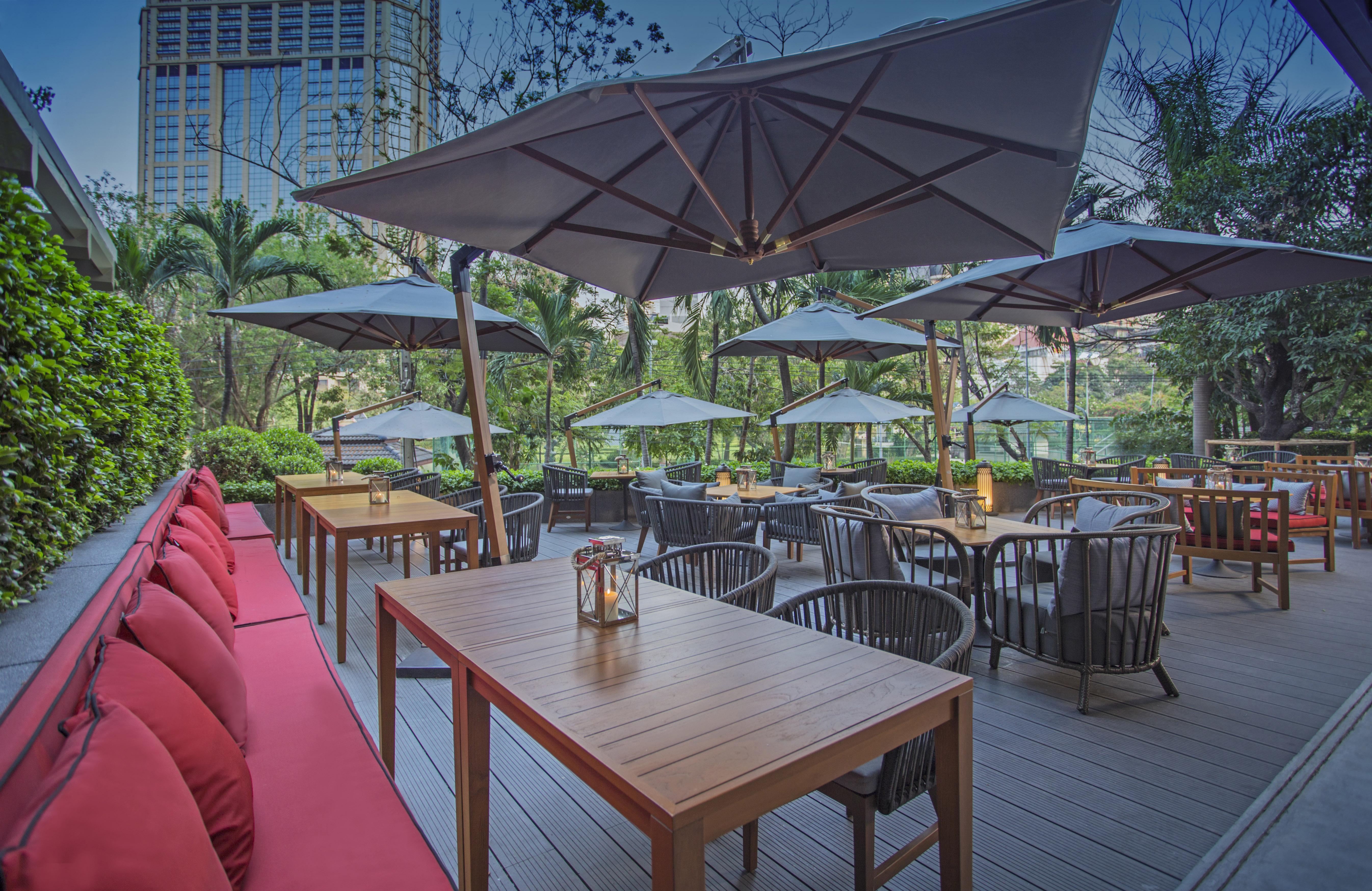 Bangkok Marriott Marquis Queens Park Exterior photo The Deck